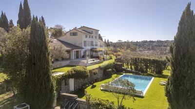 Propriété - 400 m² - 9 pièces