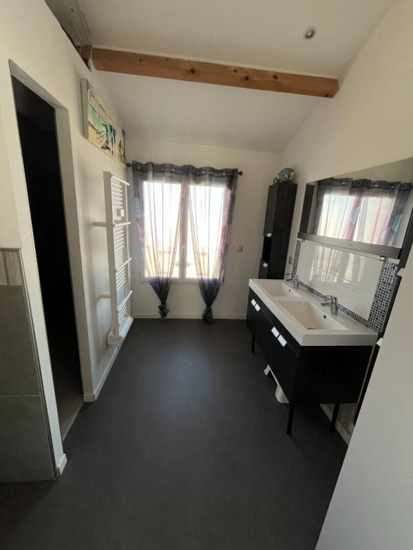 Villa - 210 m² - 11 pièces