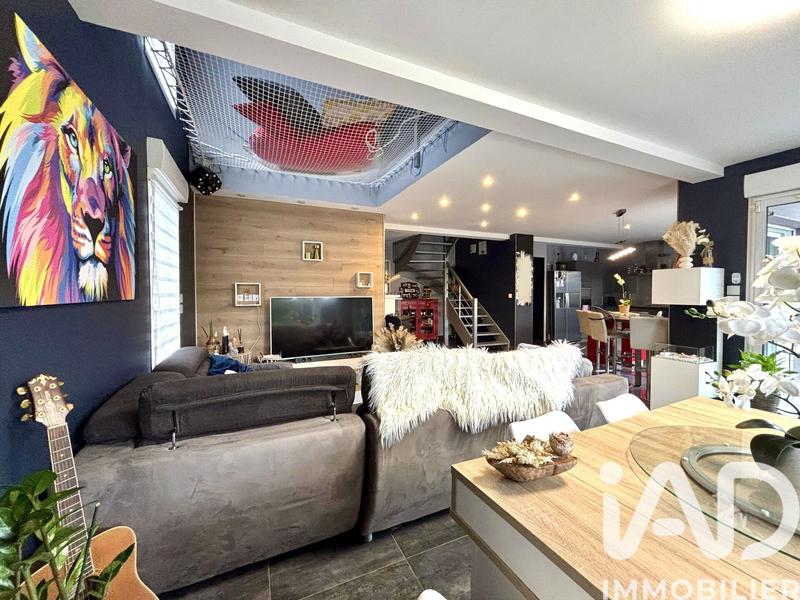 Maison - 140 m² - 5 pièces