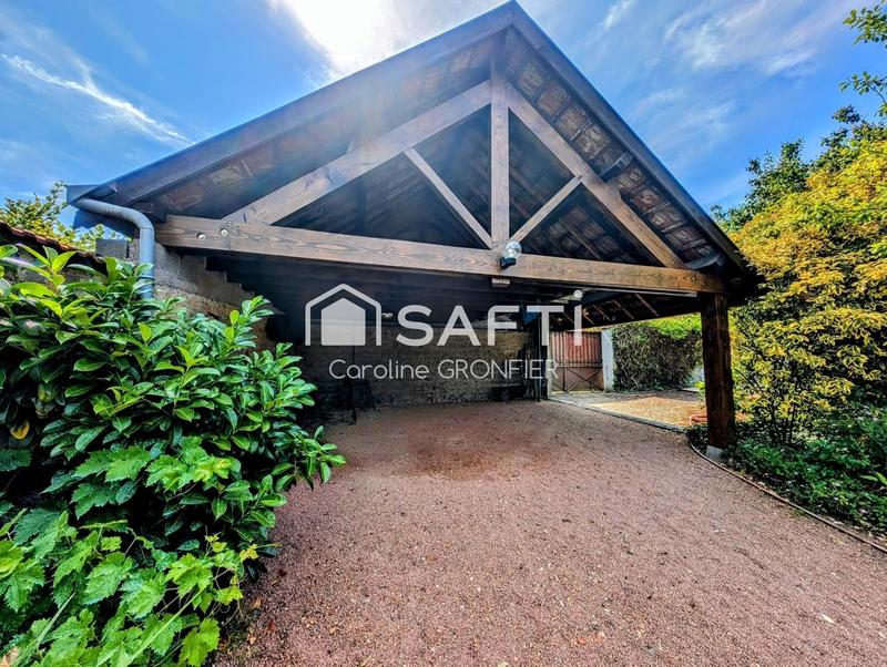 Maison - 208 m² - 10 pièces