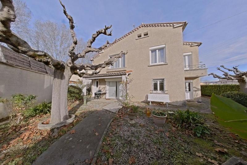 Maison - 170 m² - 7 pièces