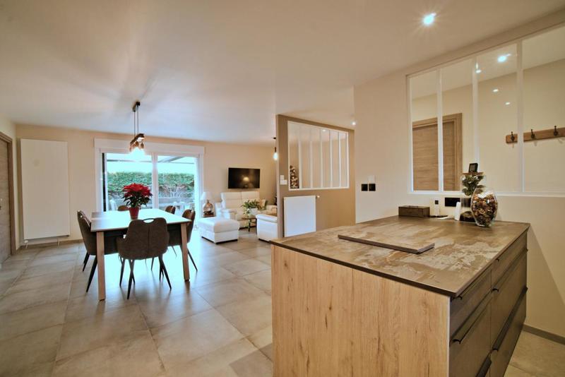 Maison - 97 m² - 5 pièces