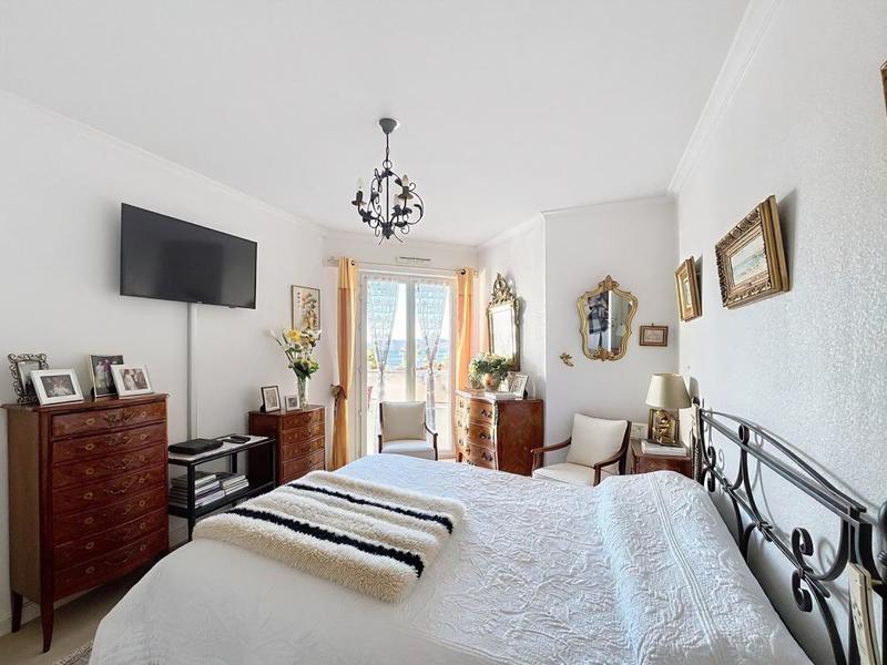 Appartement - 93 m² - 3 pièces