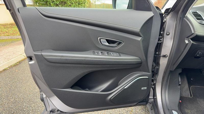 Renault Scénic 1.7 dCi 120 Edc6 Business Intens