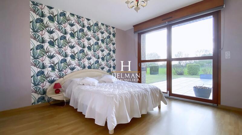 Maison - 209 m² - 8 pièces