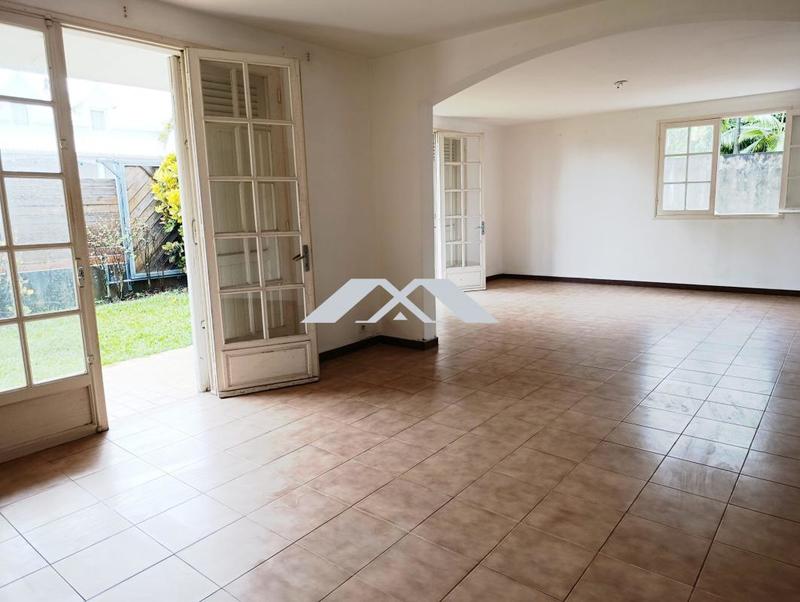 Maison - 188 m² - 7 pièces
