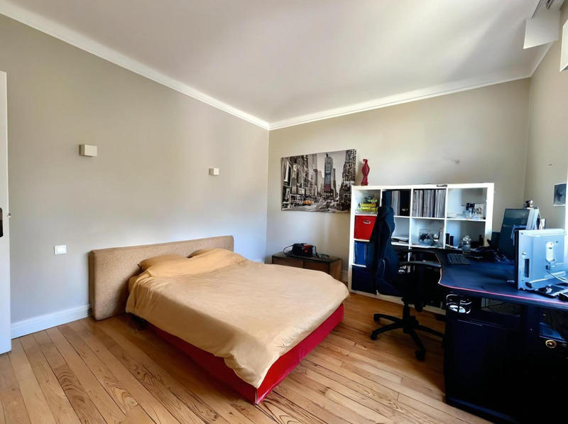 Maison - 264 m² - 7 pièces