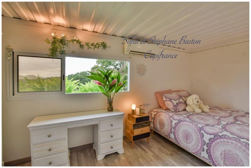 Maison - 241 m² - 10 pièces