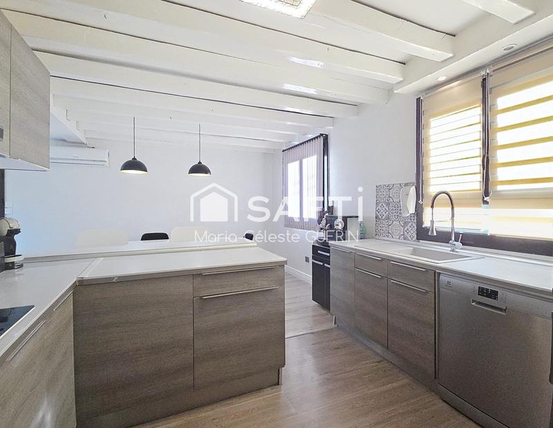 Maison - 226 m² - 7 pièces