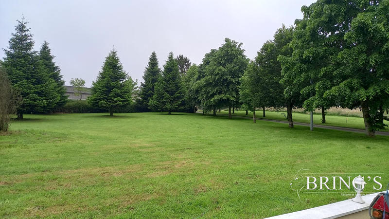 Maison - 340 m² - 6 pièces