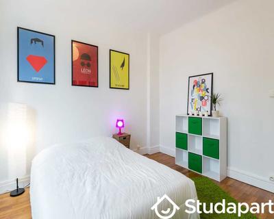 Chambre - 60 m² - 1 pièce