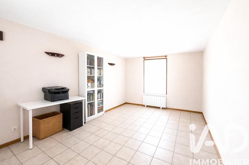 Appartement - 97 m² - 3 pièces