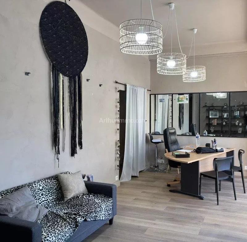 Magasins - 45 m² - 2 pièces