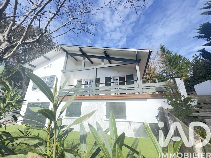 Maison - 106 m² - 5 pièces