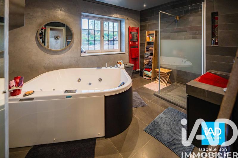 Maison de village - 321 m² - 8 pièces