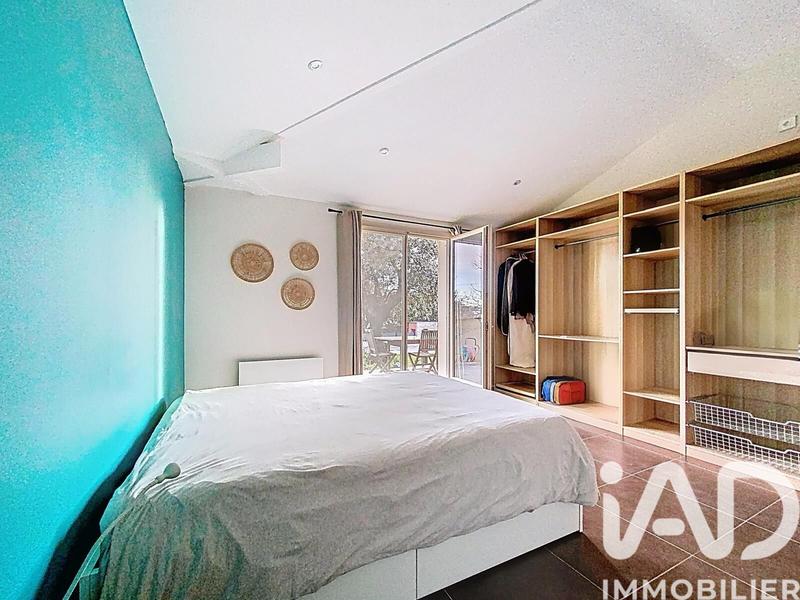 Maison - 218 m² - 8 pièces