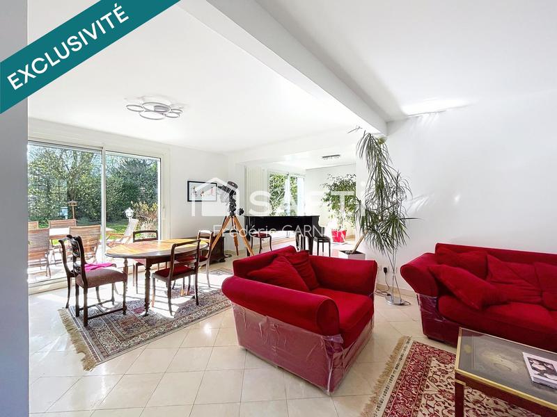 Maison - 212 m² - 7 pièces