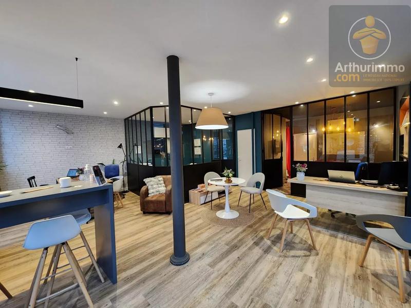 Immeuble mixte - 205 m² - 10 pièces