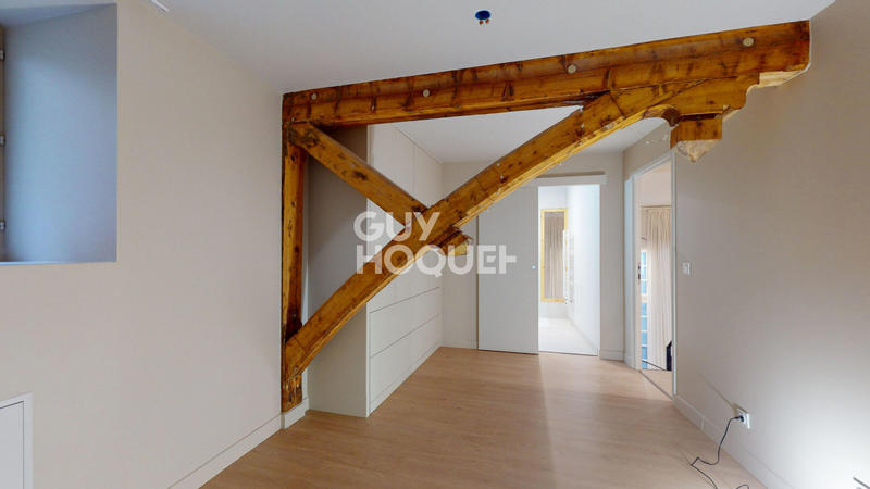 Appartement - 249 m² - 5 pièces