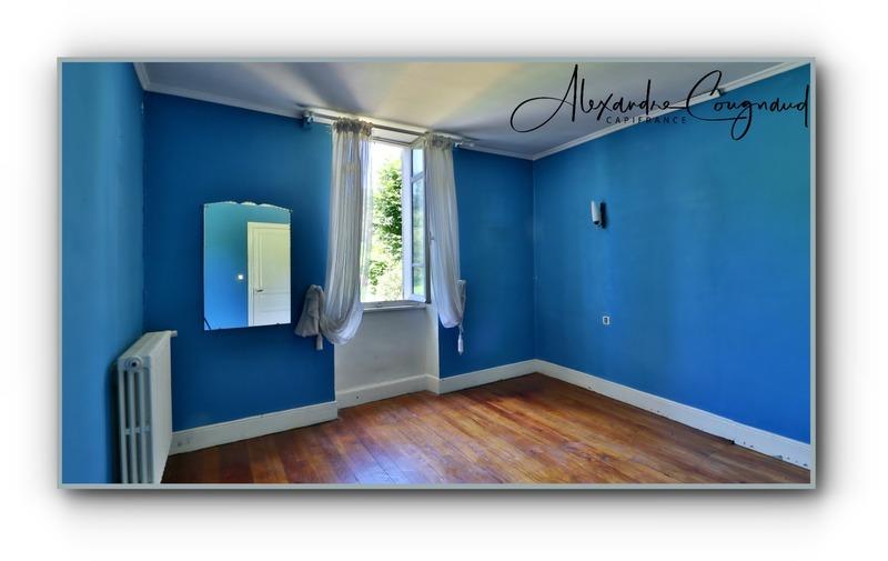 Maison de village - 331 m² - 8 pièces