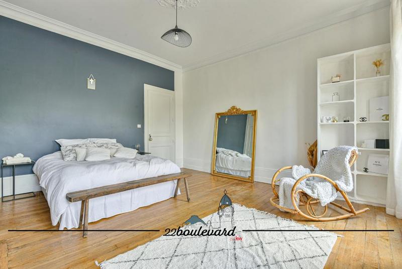 Appartement - 142 m² - 5 pièces