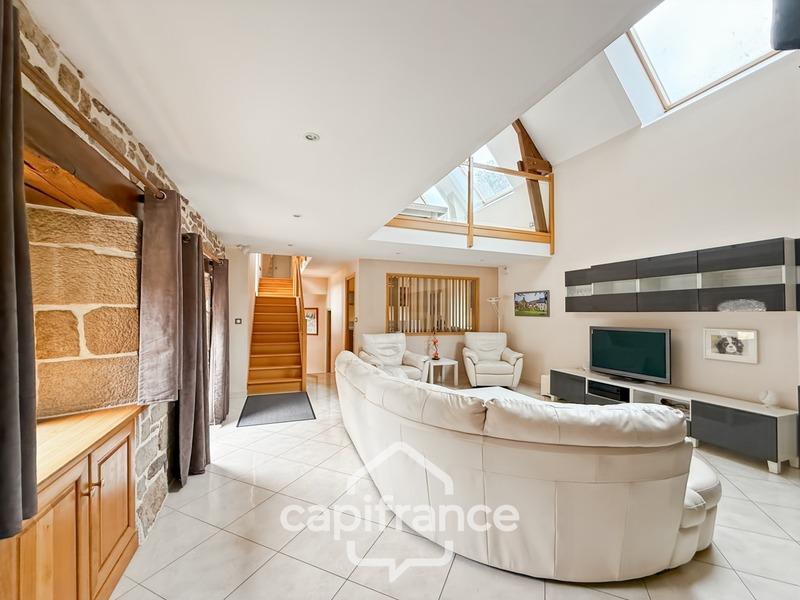 Maison en pierre - 375 m² - 10 pièces