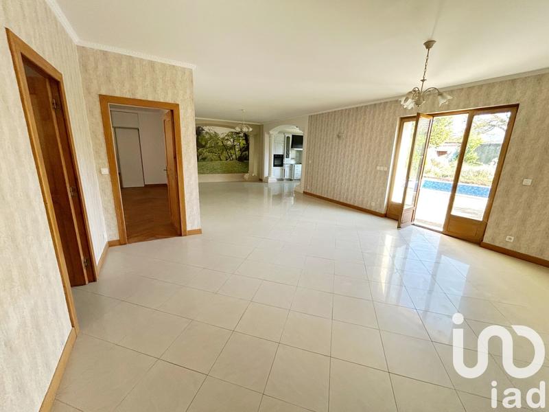 Maison - 224 m² - 10 pièces
