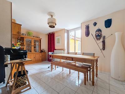 Maison - 170 m² - 6 pièces