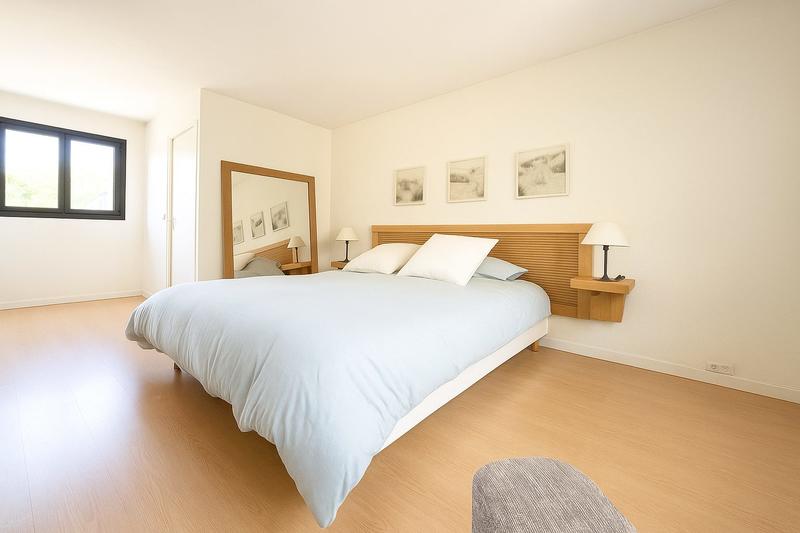 Maison - 183 m² - 6 pièces