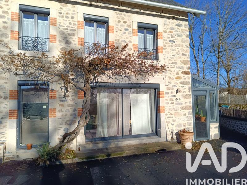 Maison - 265 m² - 9 pièces