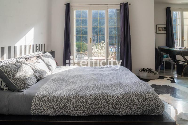 Maison - 155 m² - 5 pièces