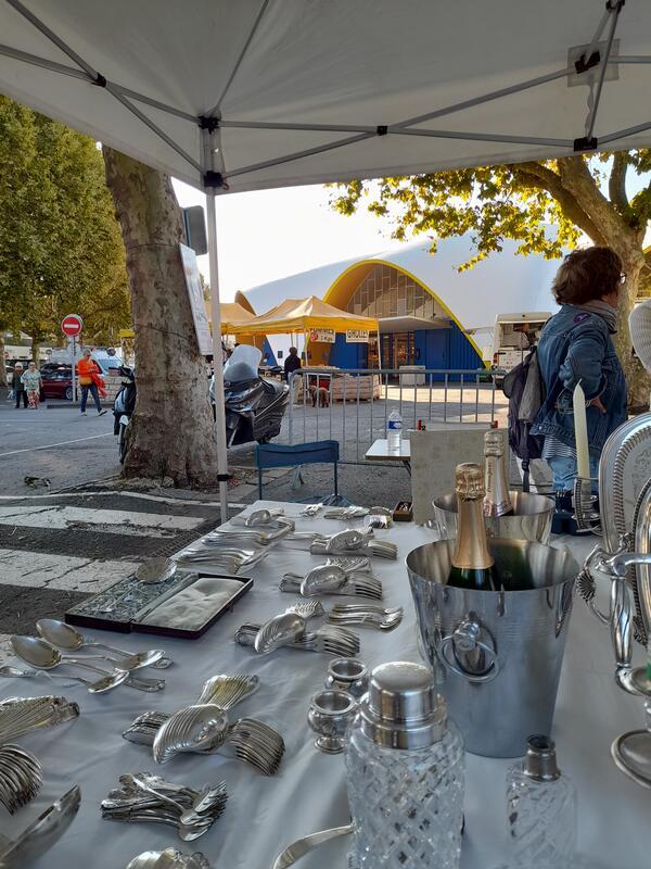Vide-grenier du marché de royan