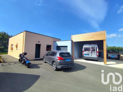 Maison - 110 m² - 5 pièces