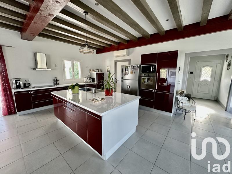 Maison - 180 m² - 10 pièces