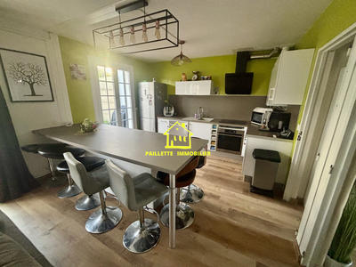 Maison - 94 m² - 5 pièces