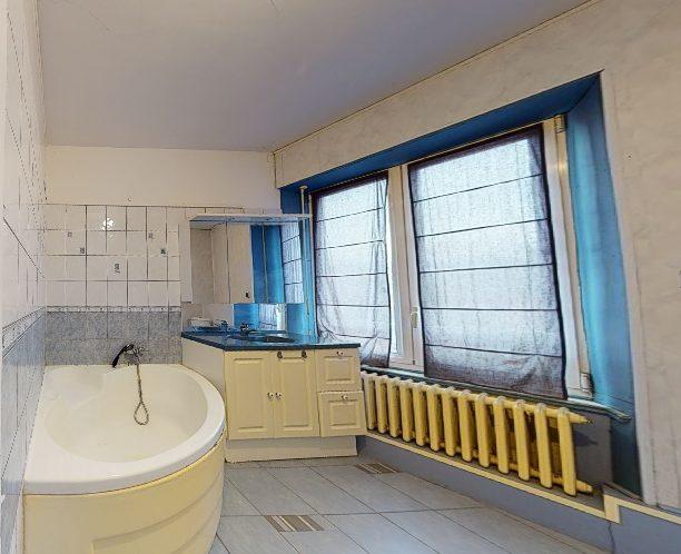 Appartement - 104 m² - 6 pièces