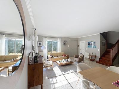 Maison - 153 m² - 5 pièces