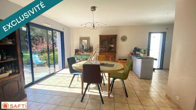 Maison - 141 m² - 6 pièces