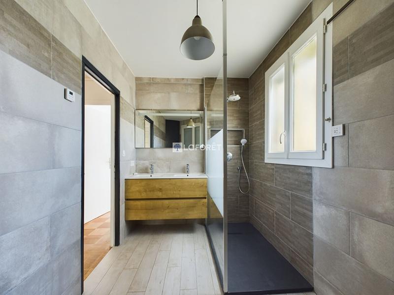 Maison - 128 m² - 7 pièces