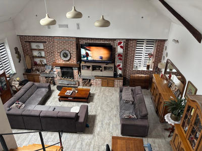 Maison - 205 m² - 5 pièces