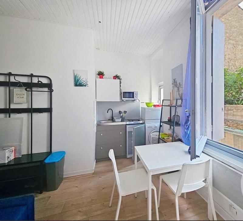 Studio - 27 m² - 1 pièce