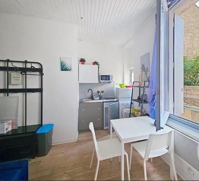 Studio - 27 m² - 1 pièce