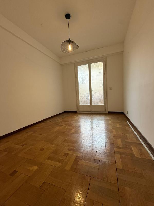 Appartement - 63 m² - 2 pièces