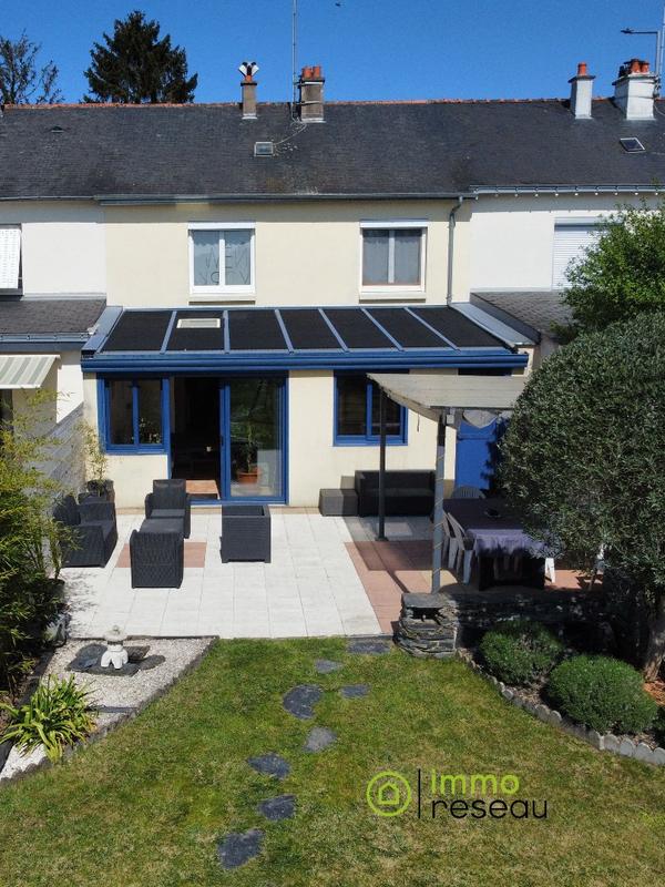 Maison - 99 m² - 6 pièces