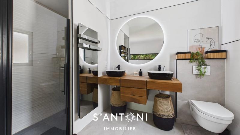 Maison - 125 m² - 4 pièces