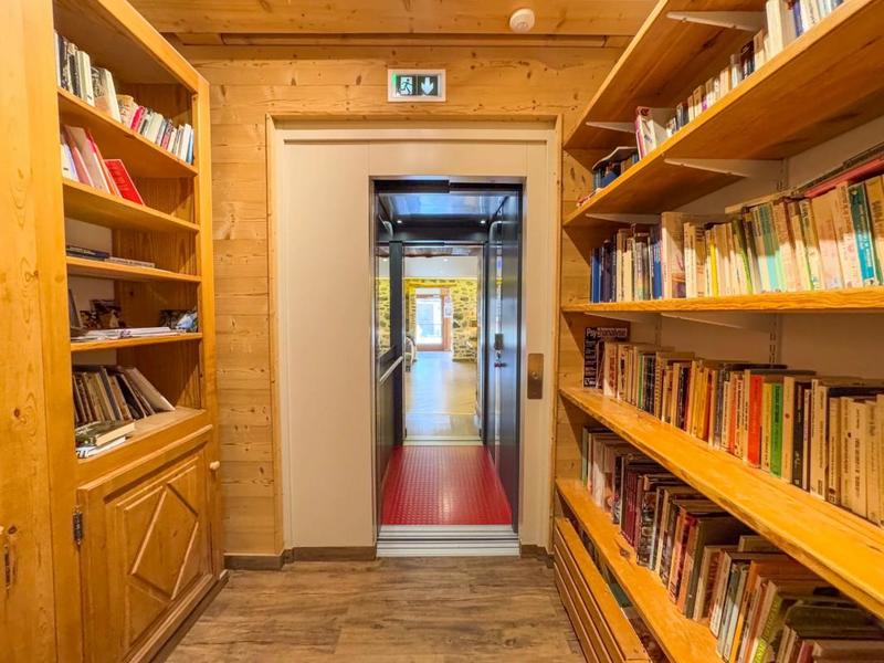 Châlet - 839 m² - 14 pièces