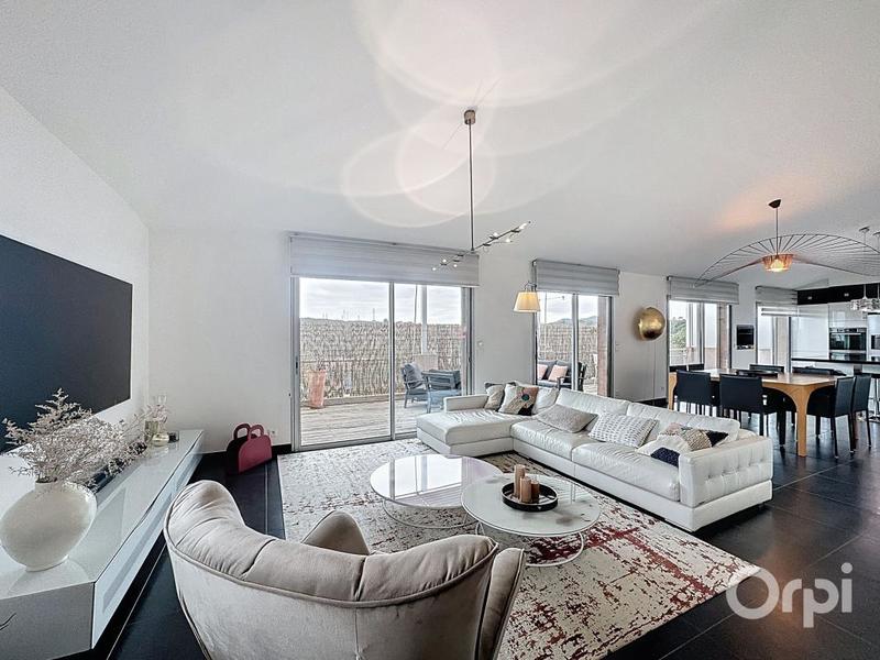 Appartement - 138 m² - 4 pièces