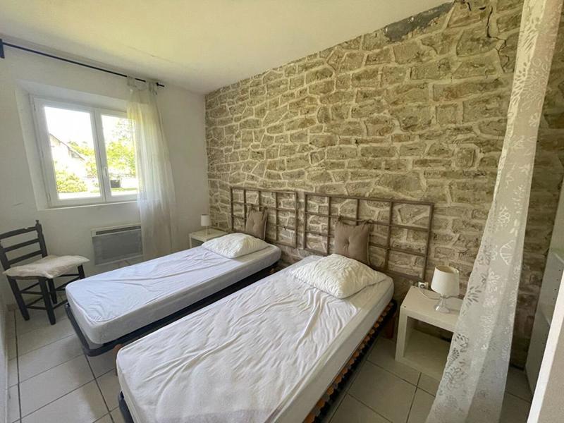 Maison - 260 m² - 8 pièces