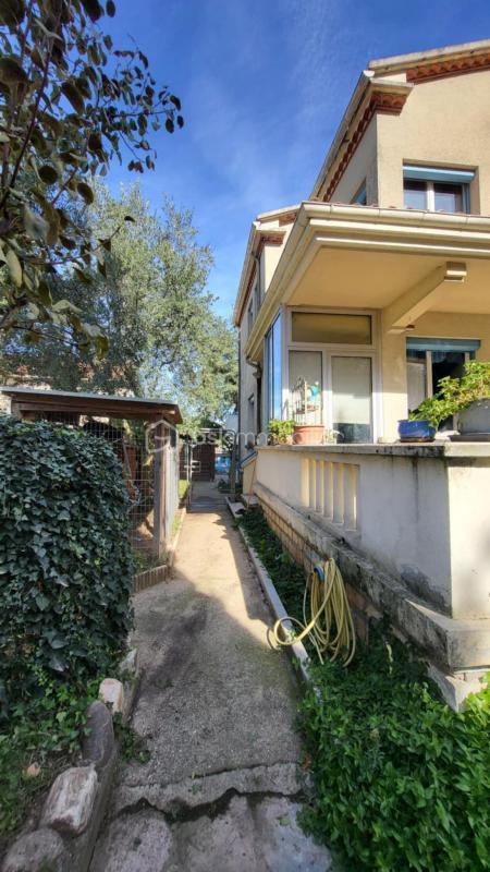 Demeure - 150 m² - 5 pièces