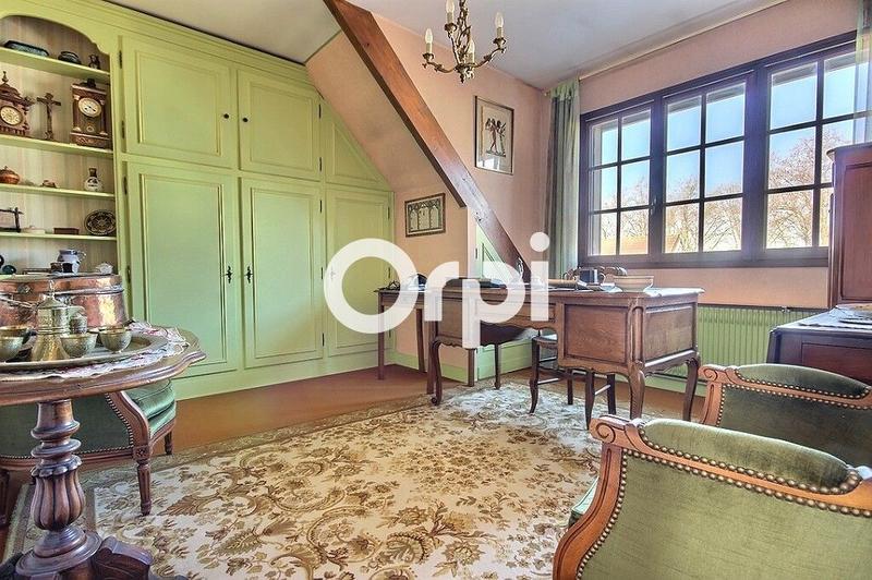 Maison traditionnelle - 146 m² - 5 pièces